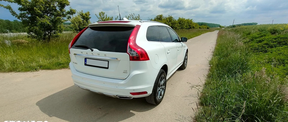Volvo XC 60 cena 77400 przebieg: 150000, rok produkcji 2015 z Słupsk małe 154
